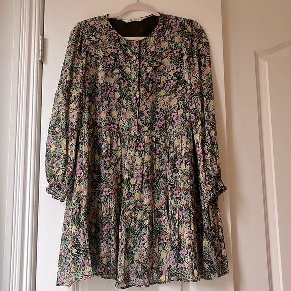 Zara Dresses & Skirts - Zara chiffon floral dress, size US M